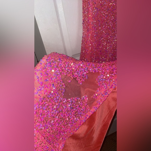 PROM DRESS - Picture 12 of 16